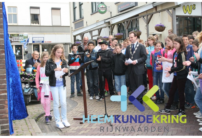 08-05-2013 Onthulling plaquette Northeimer Tolkamer Coll. P.Snip (10)